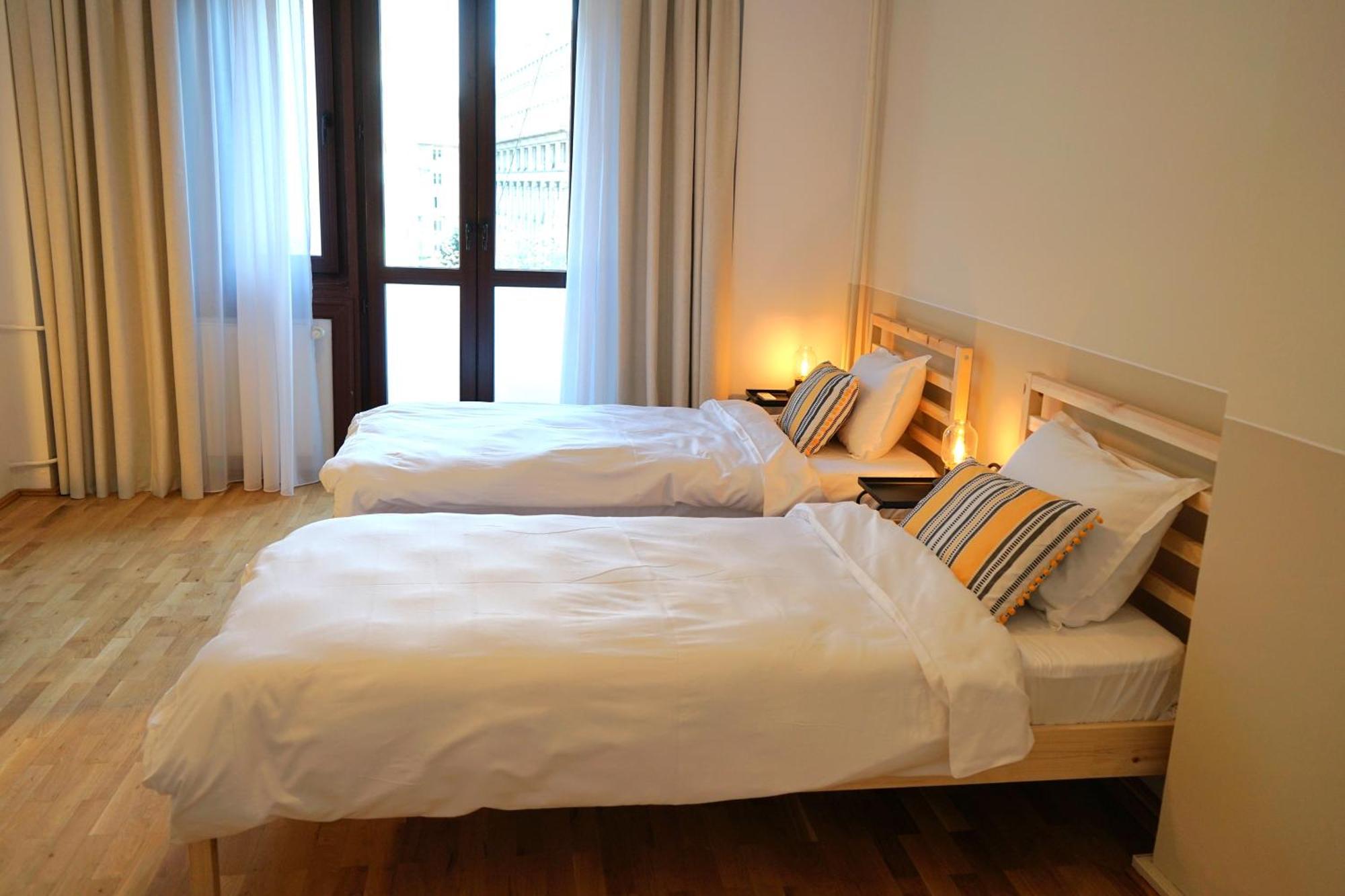 Spacious 3br, 2bt With 5 Balconies 公寓 *