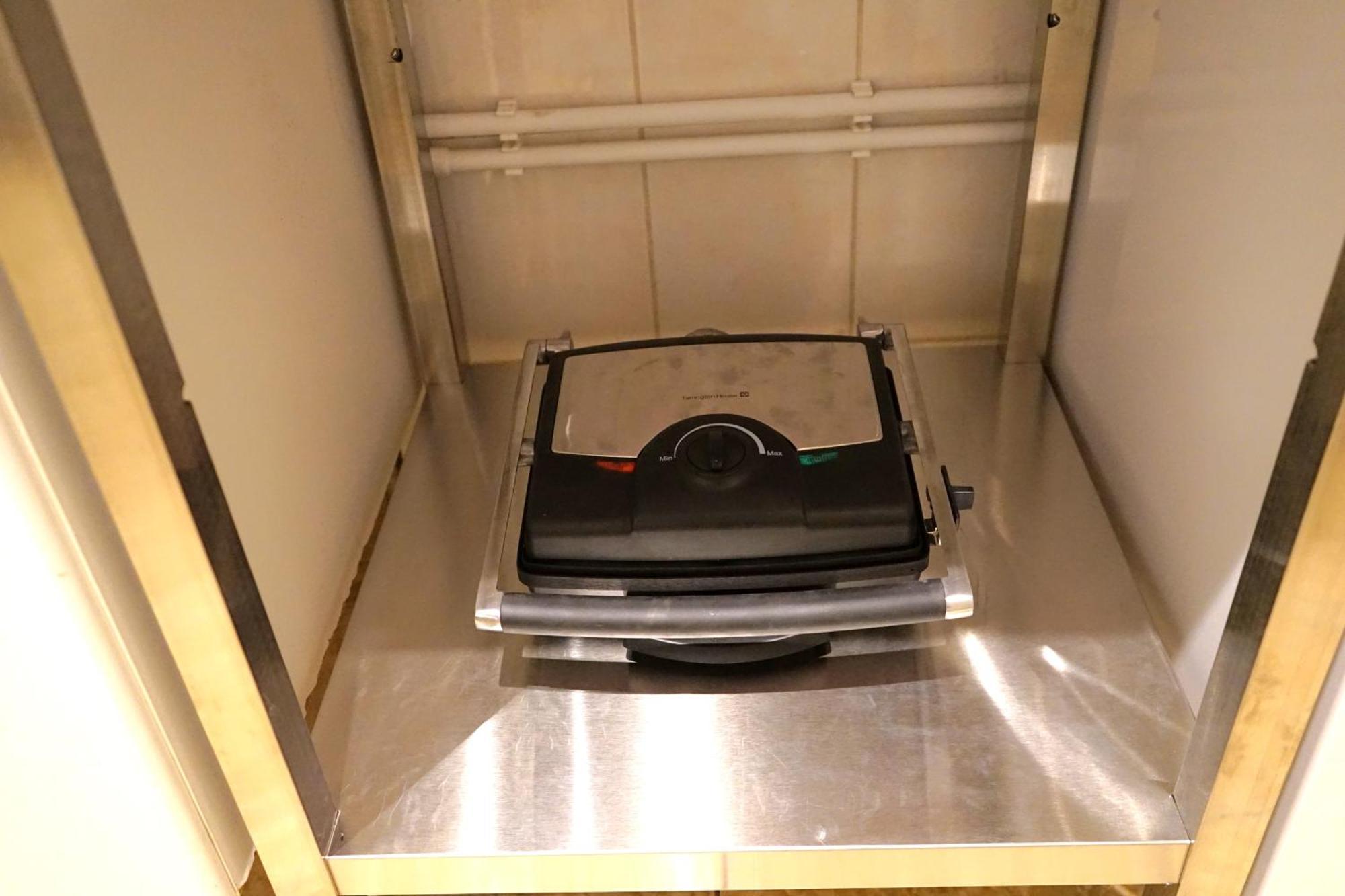 Spacious 3br, 2bt With 5 Balconies 公寓 *