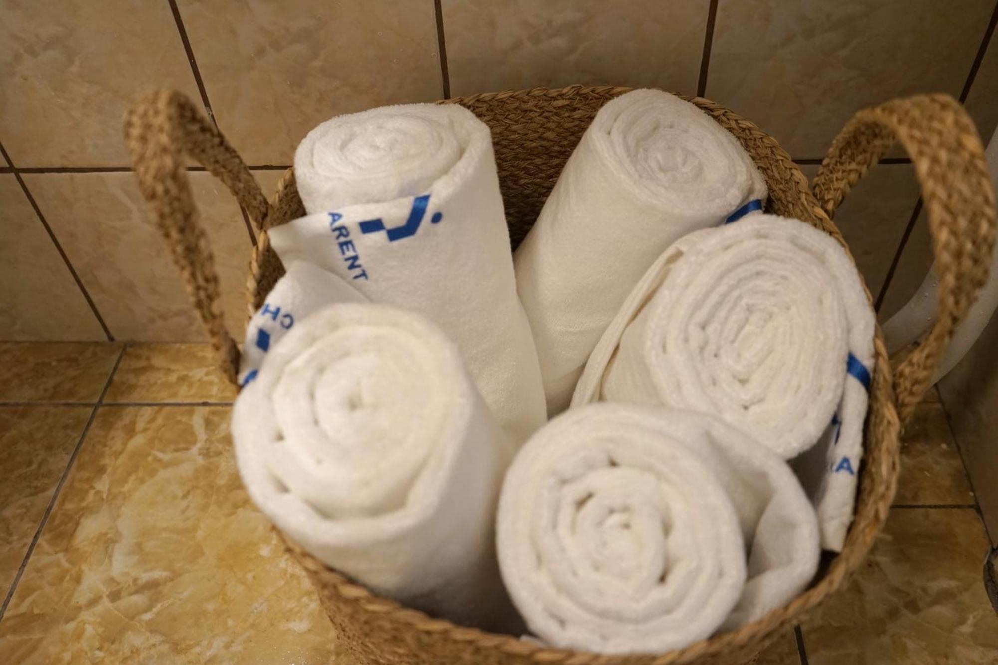 Spacious 3br, 2bt With 5 Balconies דירה בוקרשט